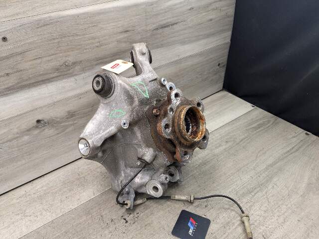 17-23 OEM BMW G30 530 540 M5550 REAR Left Drive Side Hub Knuckle Bearing Carrier