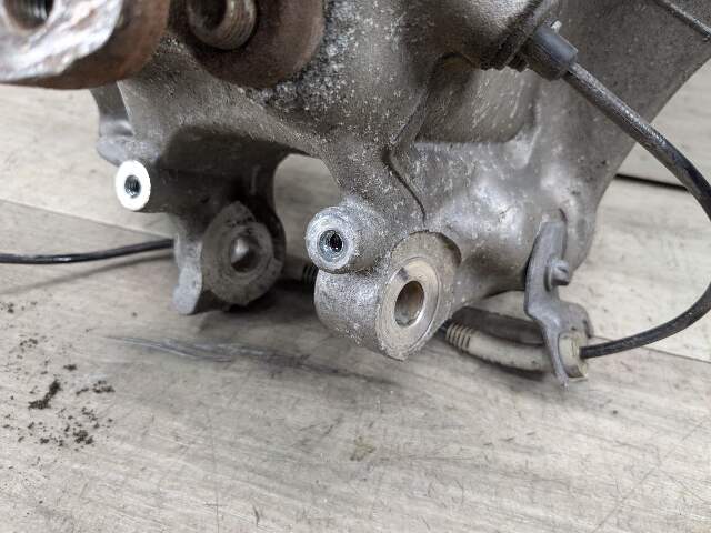17-23 OEM BMW G30 530 540 M5550 REAR Right Passenger Hub Knuckle Bearing Carrier