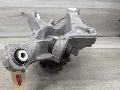 17-23 OEM BMW G30 530 540 M5550 REAR Right Passenger Hub Knuckle Bearing Carrier