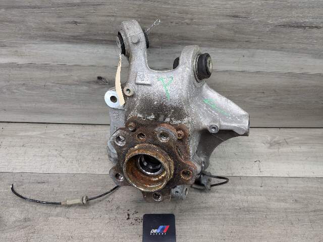 17-23 OEM BMW G30 530 540 M5550 REAR Right Passenger Hub Knuckle Bearing Carrier