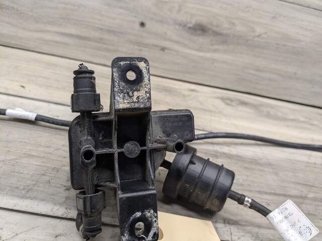 09-13 OEM BMW E70 E90 X5 335D M57N2 Diesel Emission Fluid Transfer Pump SCR