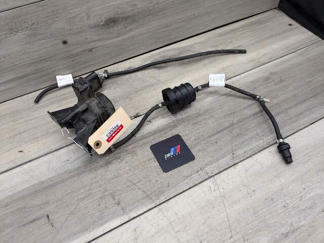 09-13 OEM BMW E70 E90 X5 335D M57N2 Diesel Emission Fluid Transfer Pump SCR