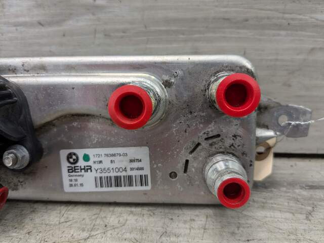 10-17 OEM BMW F10 535 N55 Engine Oil Cooler Heat Exchanger BEHR