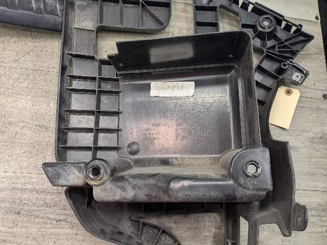 14-18 OEM BMW F85 X5M REAR Left Driver Side Bumper Bracket Guide Support Mount