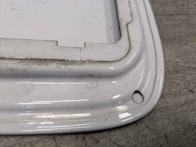 08-13 OEM BMW E82 E88 Coupe Rear Fuel Gas Tank Flap Lid Cover Cap White