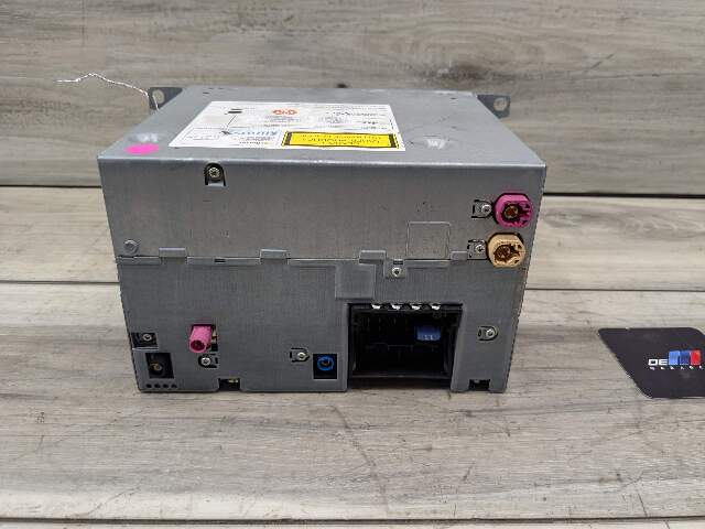 09-13 OEM BMW E82 E92 E93 LCI 328 335 CIC Navigation Headunit CD FM Radio Tuner