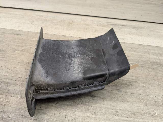 11-16 OEM BMW F10 F07 F06 F12 F01 Front Left Driver Engine Air Duct Channel