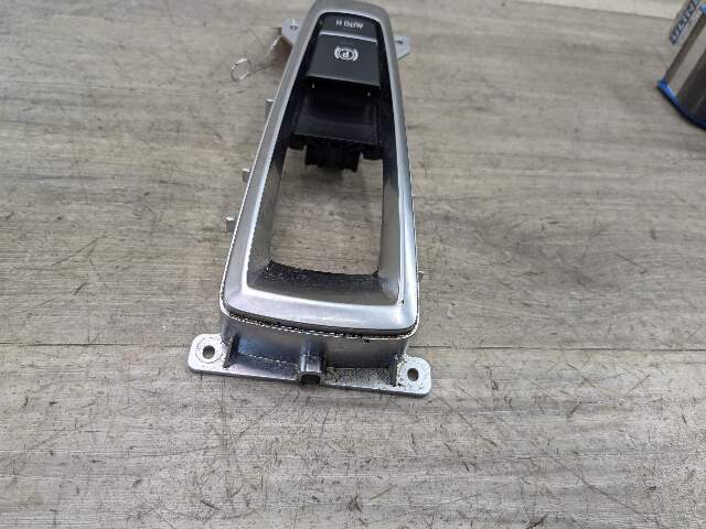 10-16 OEM BMW F01 F07 F02 550 750 Parking Brake Auto Hold Switch w/ Trim Panel*