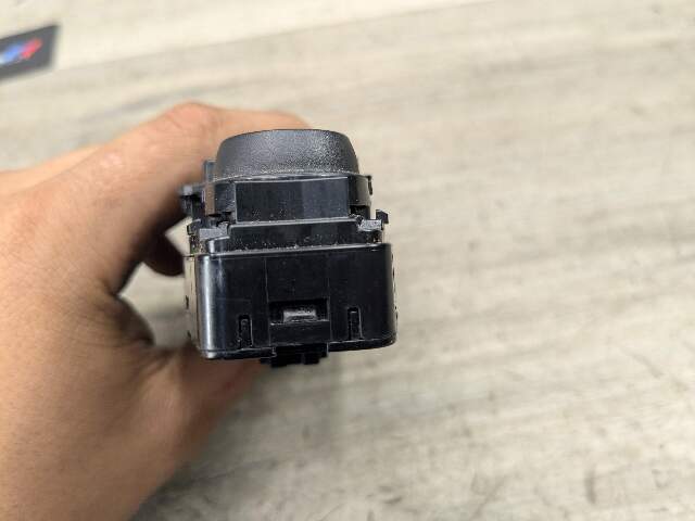 14-19 OEM BMW F15 F16 F85 X5 X6 Front Driver Master Window Glass Lifter Switch