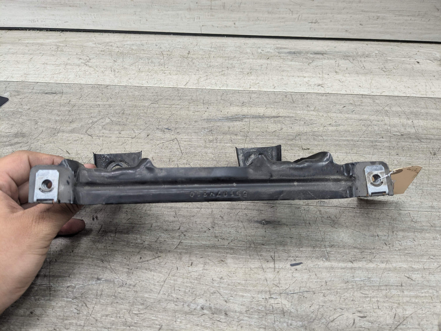 14-18 OEM BMW F15 F85 X5 X6 Front Right Passenger Fender Mount Support Bracket