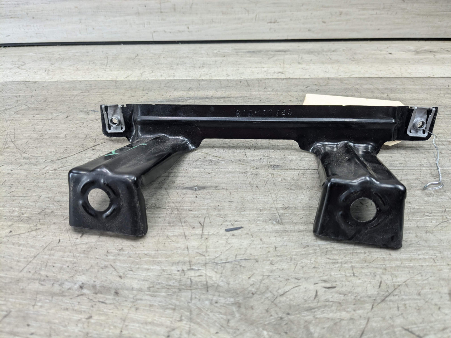 14-18 OEM BMW F15 F85 X5 X6 Front Right Passenger Fender Mount Support Bracket