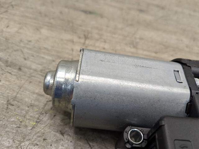 OEM BMW F06 F82 F80 F13 F01 F10 M2 M3 M4 M6 Upper Sunroof Moon Roof Motor Unit