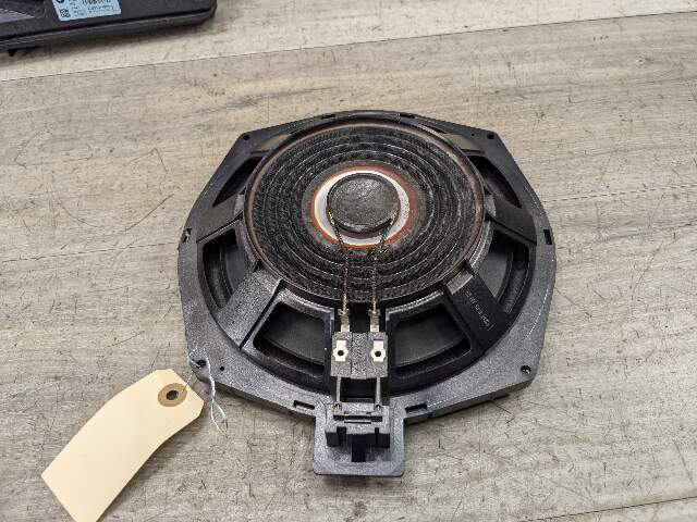 OEM BMW F22 F36 F32 F30 F23 230 335 428 435 Sub Subwoofers HiFi Audio Speaker