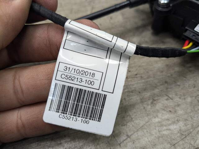 18-21 OEM BMW G30 M550 F90 M5 Trunk Lid Actuator Latch Lock System Assembly