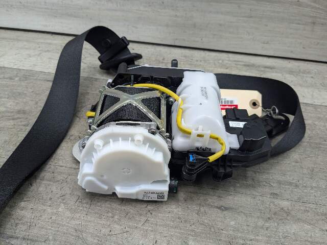 OEM BMW G01 G02 X3 X4 F97 F98 Front Passenger Seat Belt Seatbelt Retractor Black