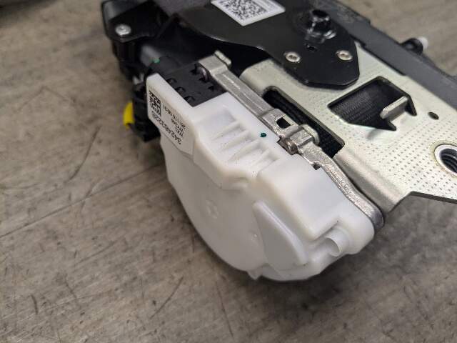 OEM BMW G01 G02 X3 X4 F97 F98 Front Passenger Seat Belt Seatbelt Retractor Black