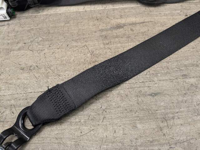 OEM BMW G01 G02 X3 X4 F97 F98 Front Passenger Seat Belt Seatbelt Retractor Black