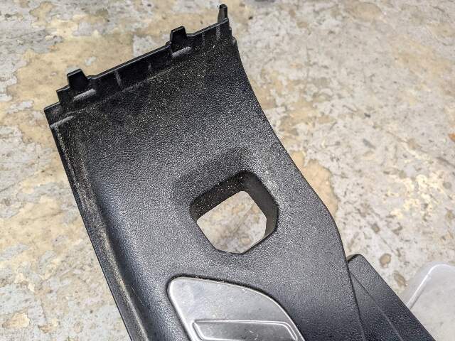 OEM BMW G01 F97 X3 X3M Trunk Scuff Plate Door Sill Latch Surround Trim