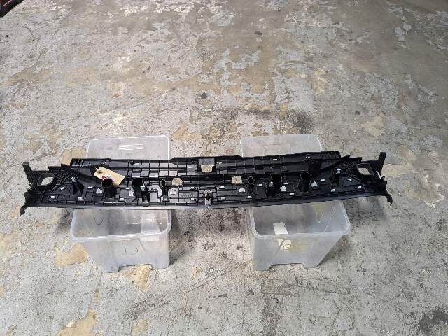 OEM BMW G01 F97 X3 X3M Trunk Scuff Plate Door Sill Latch Surround Trim
