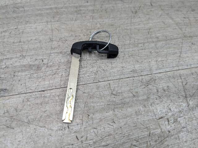 OEM BMW F22 F32 F30 F36 M4 Left Driver Door Lock Key Cylinder Mechanism