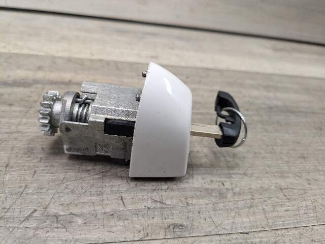 OEM BMW F22 F32 F30 F36 M4 Left Driver Door Lock Key Cylinder Mechanism