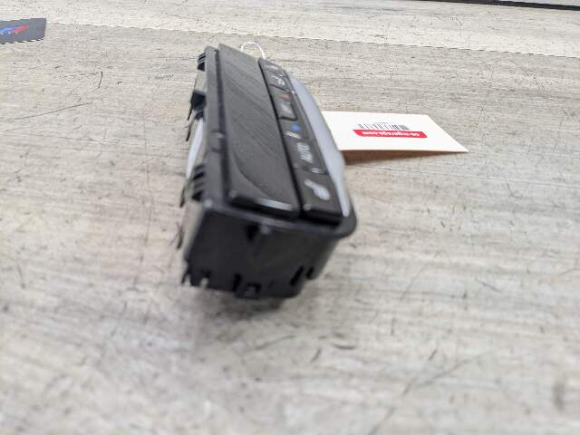 OEM BMW G01 G02 F97 F98 X3 X4 AC Rear Heater Climate Control Switch Panel HEATED