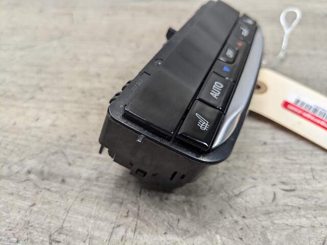 OEM BMW G01 G02 F97 F98 X3 X4 AC Rear Heater Climate Control Switch Panel HEATED