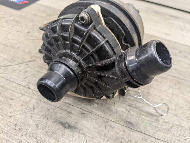 OEM BMW G01 G05 G12 F97 F98 Auxiliary Electric Water Pump Cooling Engine B46 S58