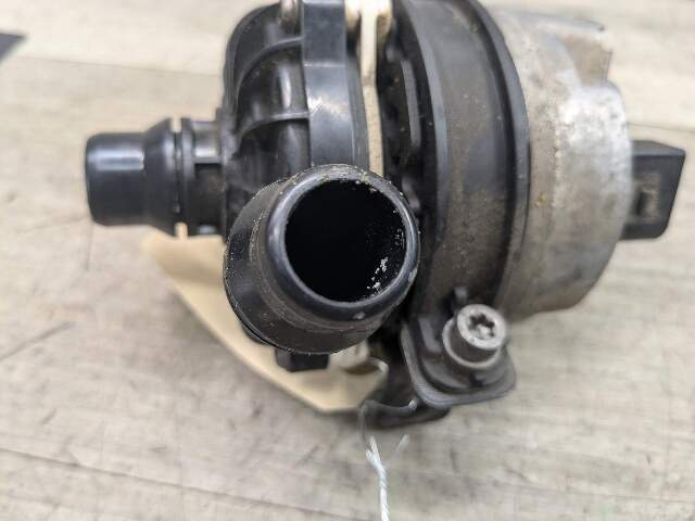 OEM BMW G01 G05 G12 F97 F98 Auxiliary Electric Water Pump Cooling Engine B46 S58