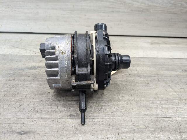 OEM BMW G01 G05 G12 F97 F98 Auxiliary Electric Water Pump Cooling Engine B46 S58