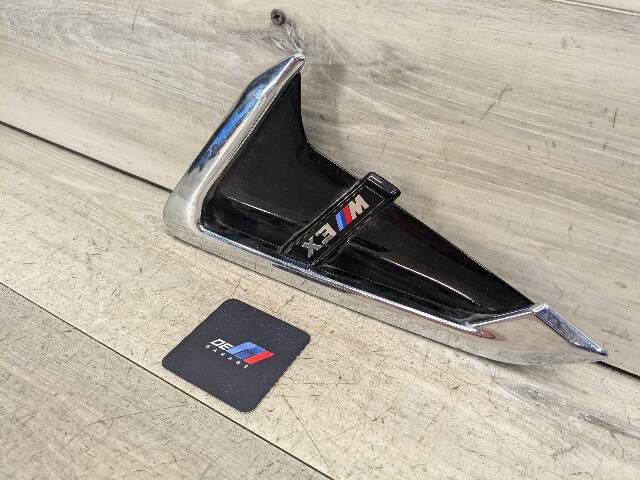 OEM BMW F97 X3M Left Driver Fender Grille Grill Vent Trim Air Duct Cover