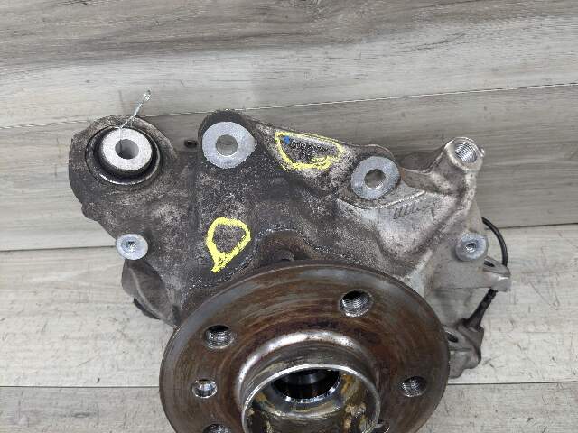 20-24 OEM BMW F97 F98 X3M X4M REAR Left Driver Side Wheel Hub Spindle Knuckle