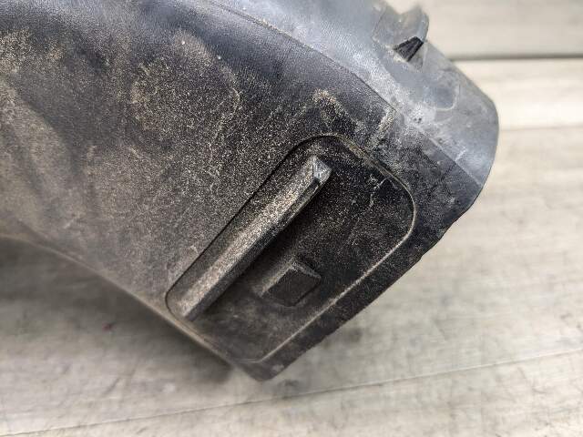 OEM BMW F97 F98 X3M X4M Center Right Passenger Side Air Intake Hose Pipe Duct