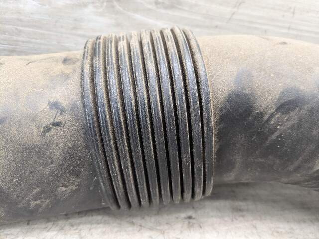 OEM BMW F97 F98 X3M X4M Center Right Passenger Side Air Intake Hose Pipe Duct