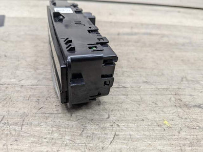OEM BMW G20 G22 G23 G26 G80 G82 G83 Rear AC Air Climate Control Switch Module