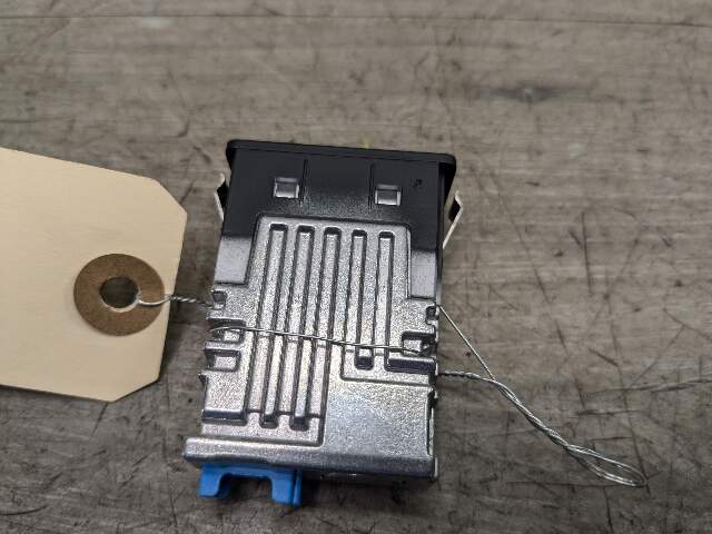 OEM BMW G01 G02 G11 G12 G20 G30 F97 USB Type C Charger Port Socket Connector