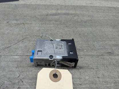 OEM BMW G01 G02 G11 G12 G20 G30 F97 USB Type C Charger Port Socket Connector