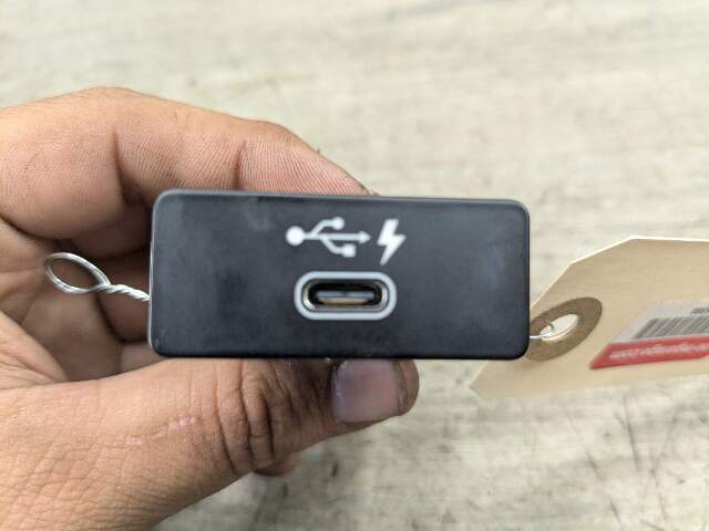 OEM BMW F44 F48 F97 G01 G05 G12 G20 G30 G80 USB Dual Type C Charger Port Socket