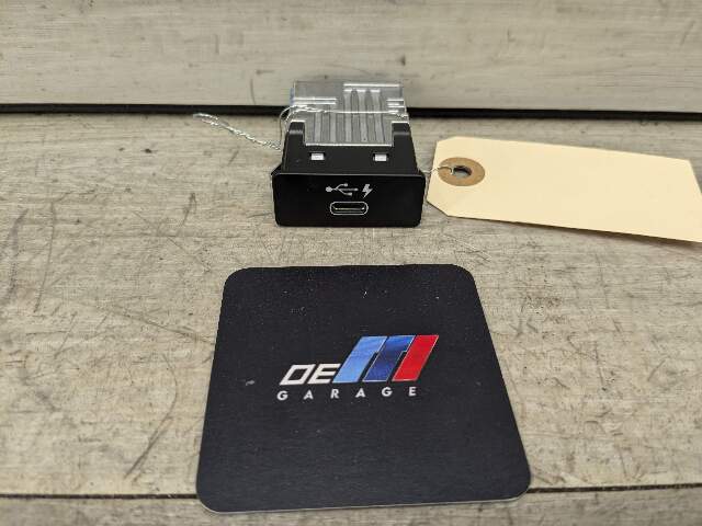 OEM BMW F44 F48 F97 G01 G05 G12 G20 G30 G80 USB Dual Type C Charger Port Socket