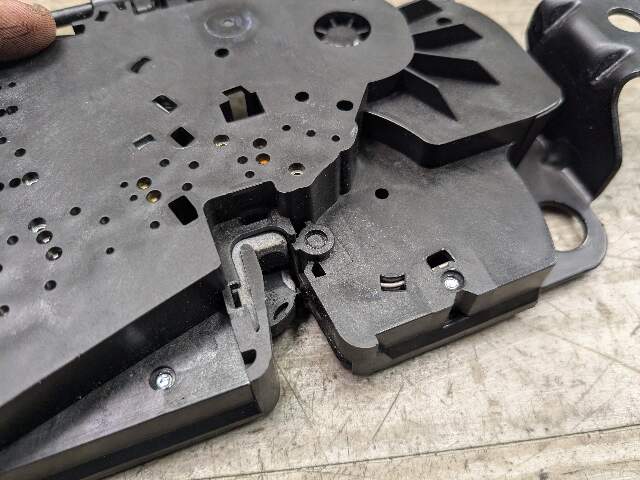 OEM BMW G20 G22 G23 G80 G82 G83 Trunk Lid Actuator Latch Lock System Assembly