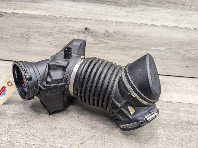OEM BMW G20 G22 G23 G26 M340 M440 Engine B58 Filtered Air Intake Pipe Resonator