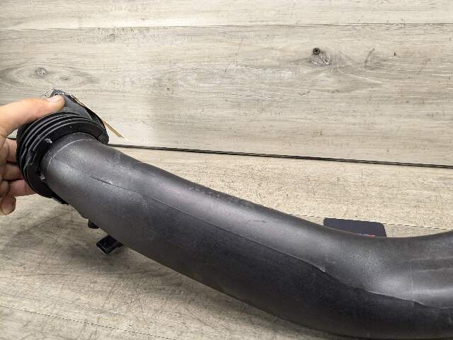 20-24 OEM BMW G12 G20 G22 G23 G30 X3 X4 X5 X6 840 Z4 Air Engine Intake Pipe Hose
