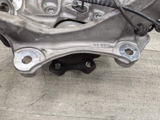 19-25 OEM BMW G20 G22 G23 FRONT Right Passenger Hub Spindle Knuckle Bearing RWD