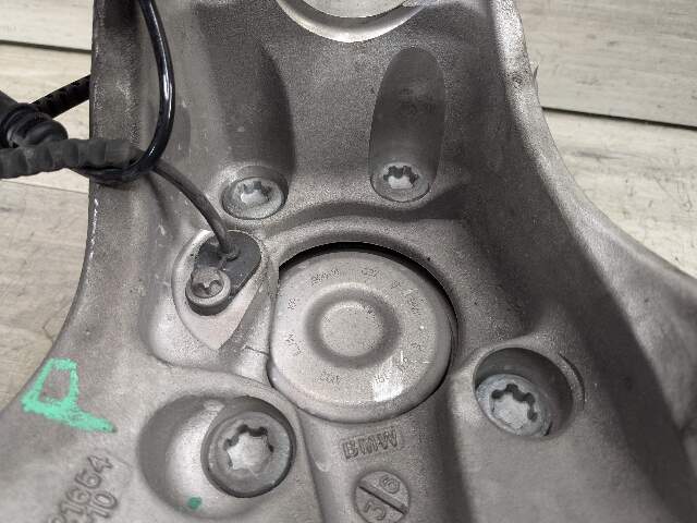 19-25 OEM BMW G20 G22 G23 FRONT Right Passenger Hub Spindle Knuckle Bearing RWD