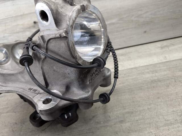 19-25 OEM BMW G20 G22 G23 FRONT Right Passenger Hub Spindle Knuckle Bearing RWD