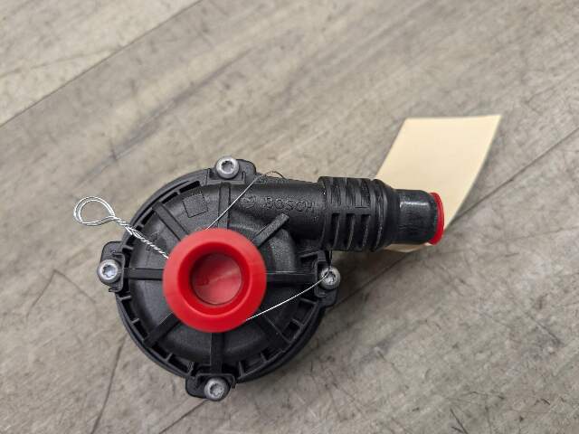 OEM BMW G01 G05 G20 G23 G30 Engine B46 B58 Auxiliary Electric Water Pump Cooling