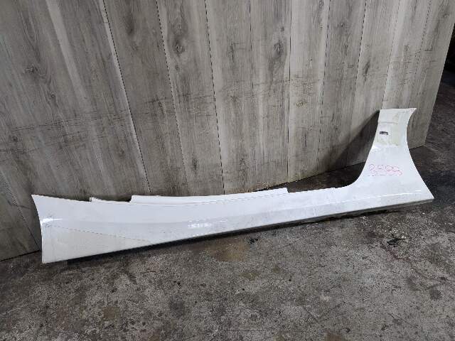 OEM BMW G29 Z4 M40 M SPORT Right Passenger Side Skirt Rocker Panel White 300