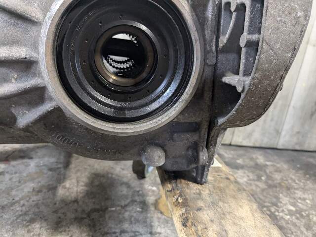 16-20 OEM BMW G11 G12 G30 M550 750 M760 AWD Rear Differential Axle Carrier 2.81