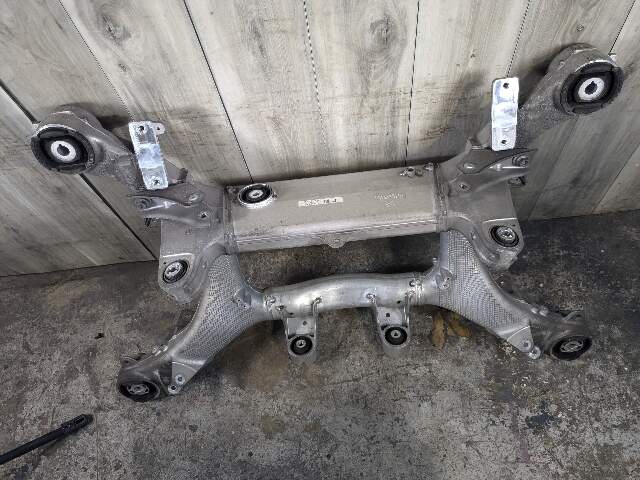 OEM BMW G11 G12 G16 G30 Rear Axle Support Suspension Subframe Crossmember