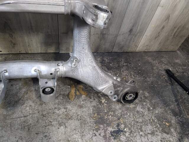 OEM BMW G11 G12 G16 G30 Rear Axle Support Suspension Subframe Crossmember